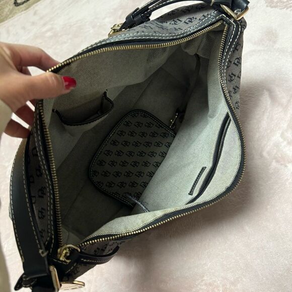 Dooney & Bourke Jacquard signature large bag - Picture 6 of 16